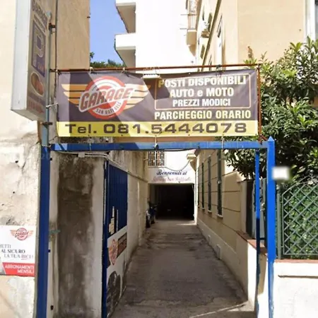 Milly's House * Nápoly